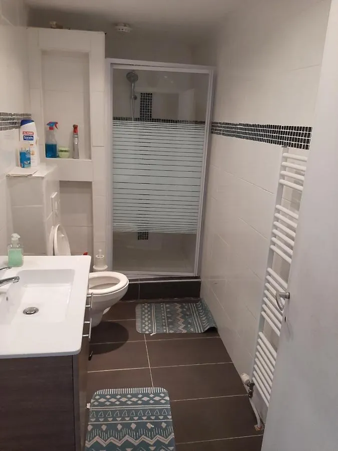 Homestay Escale Du Bourlingueur Apartment Charleroi